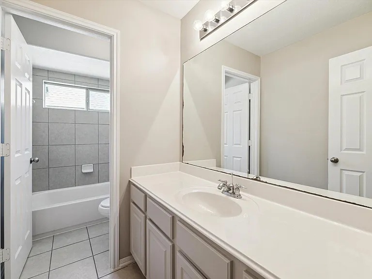 30507 Russell Point Dr — Photo 28