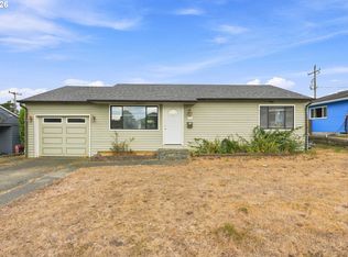 1955 Johnson St, North Bend, OR 97459
