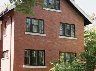 4142 Flora Pl, Saint Louis, MO 63110