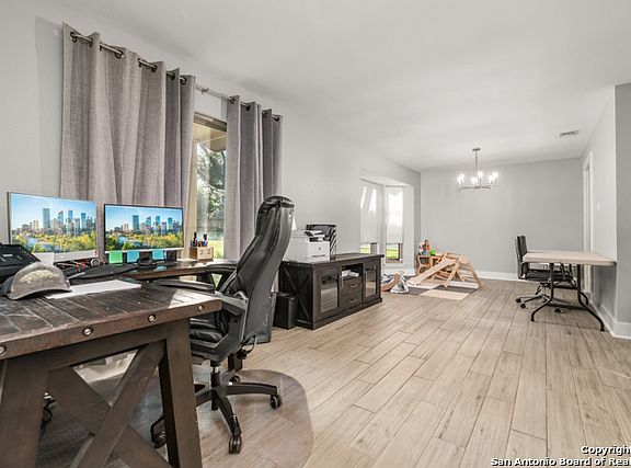 5th image of 13703 PEBBLE OAK DR