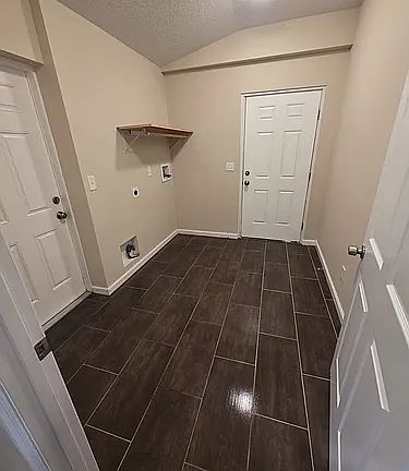 5th image of 1414 N Lakeview Ave #23