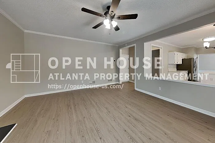 4 bed, 2.5 bath, 2512 sqft, $3,075 — Photo 3
