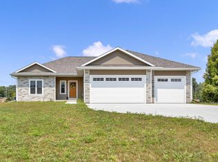 2150 Glenway Dr, West Bend, WI 53090