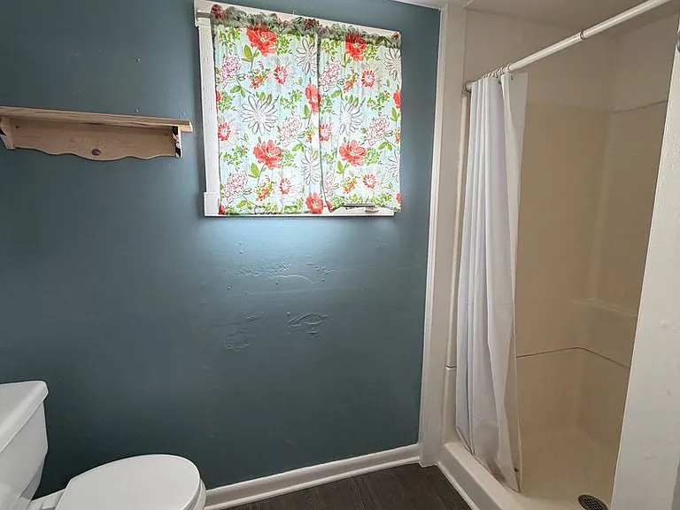 785 Park Hill Ln — Photo 13