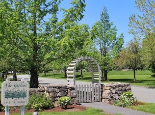 70 Fairway Dr, Dartmouth, MA 02747