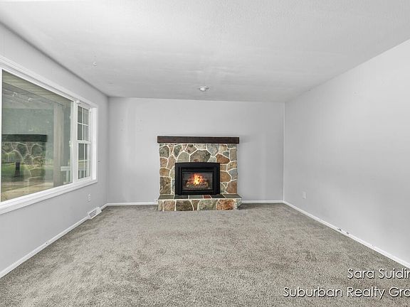 4th image of 4490 64th St SW