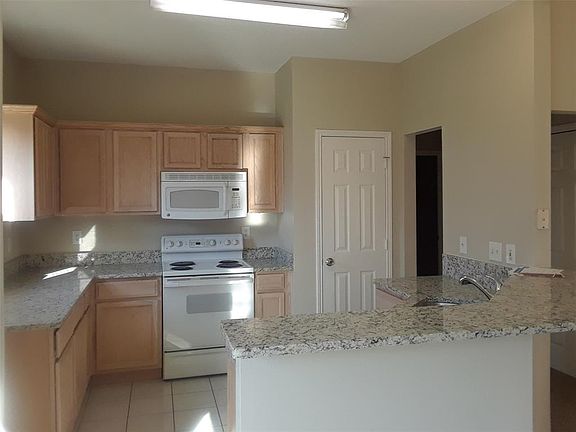 3rd image of 1264 Marchant Pl