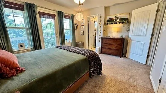3 bed, 2.5 bath, 1244 sqft, $1,750 — Photo 4