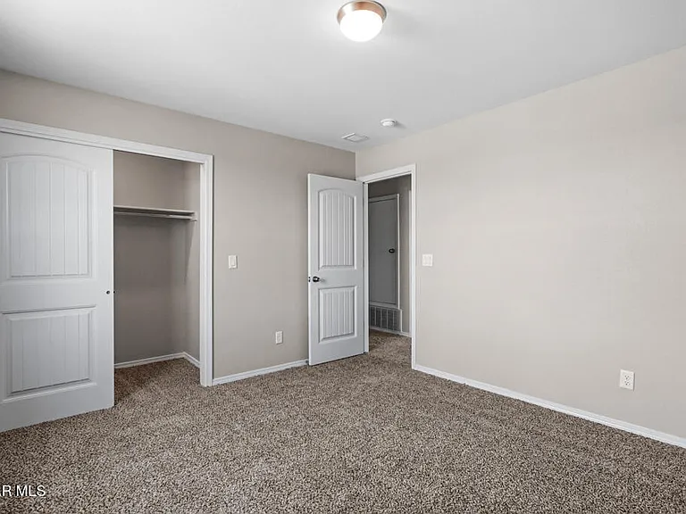 806 Hc Gilbert Minjares Dr #A — Photo 12