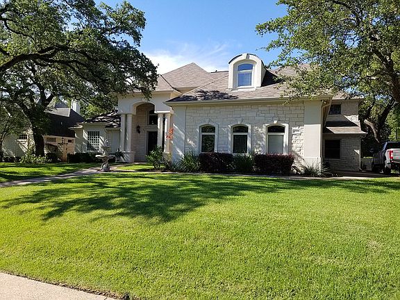 3rd image of 4009 Trailview Mesa Dr
