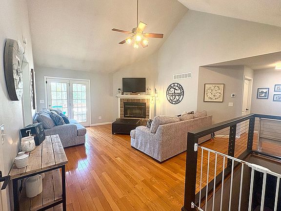 4th image of 1845 Mountain Ash Dr