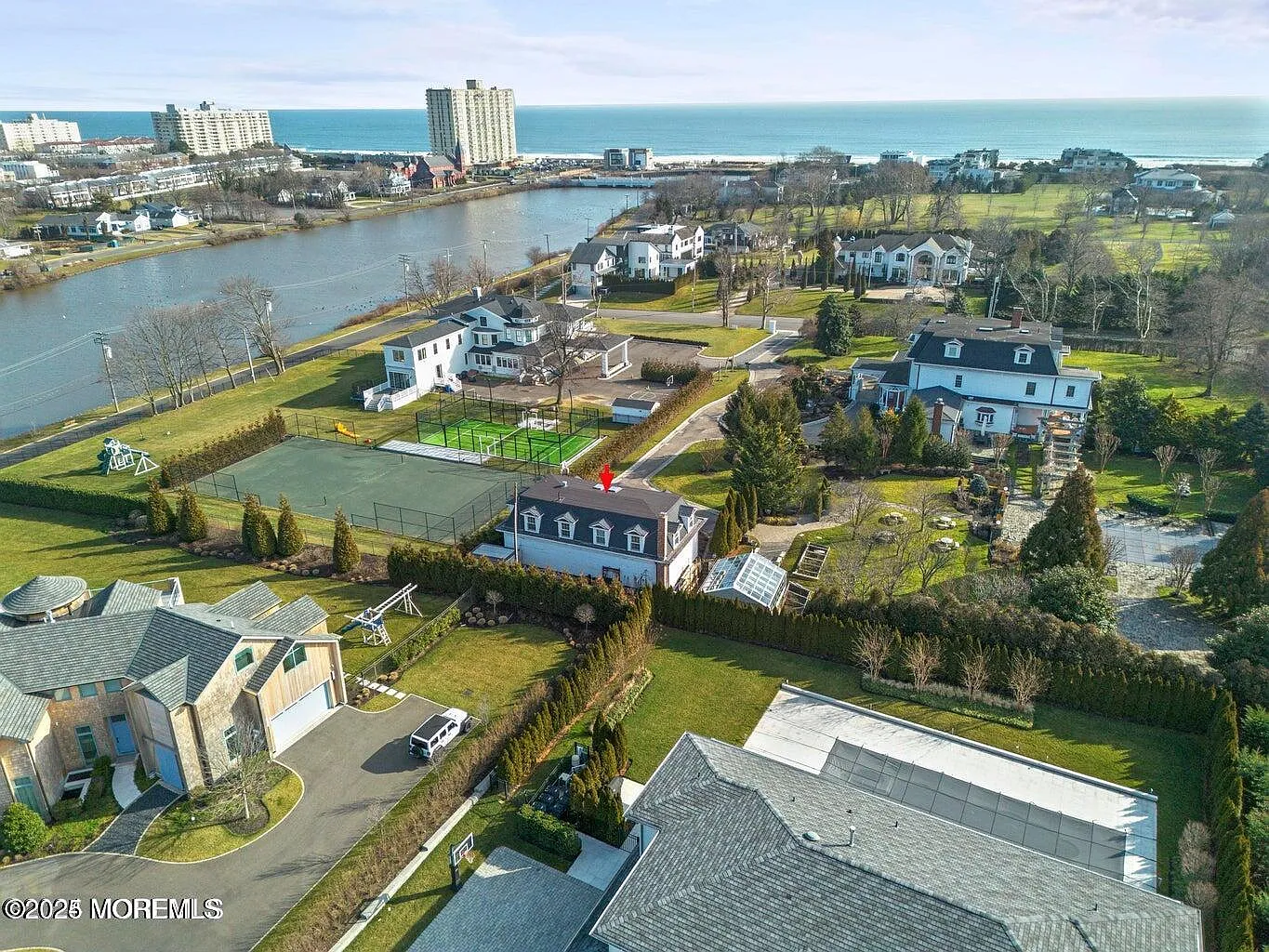 Studio, 8375 sqft, $1,600 — Photo 4