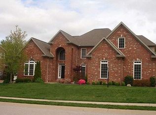 4600 Estate Dr, Newburgh, IN 47630