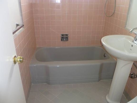 5th image of 624 Joaquin Dr