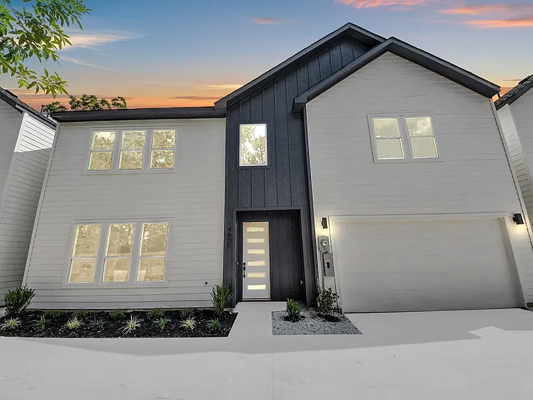 860 Rachel St #A — Photo 39