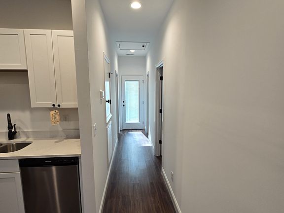 4th image of 1098 Kinsey Dr