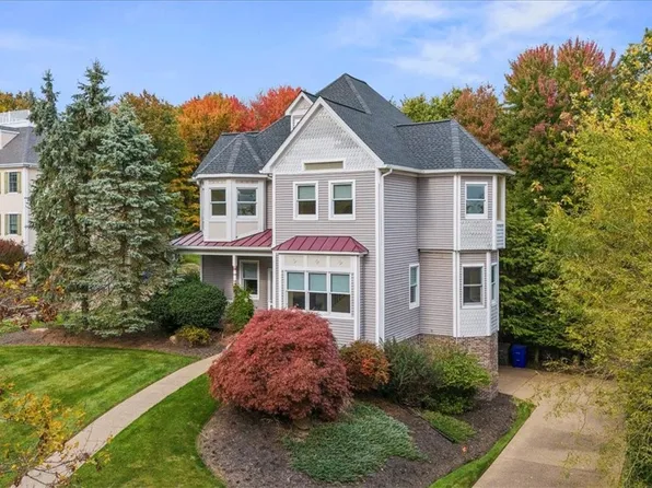 120 Summerlawn Dr, Sewickley, PA 15143