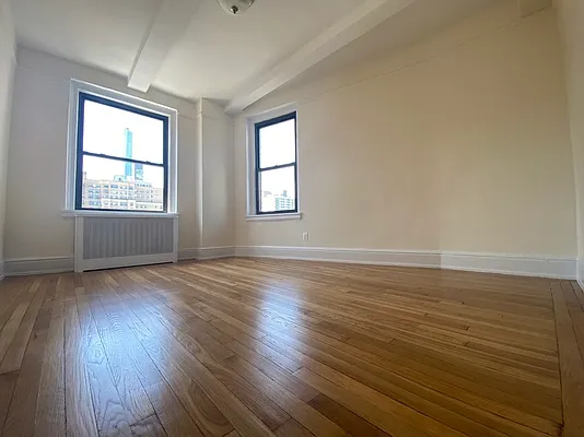 Rented by Bond New York | media 8