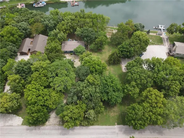46 Timber Valley Dr, Linn Valley, KS 66040
