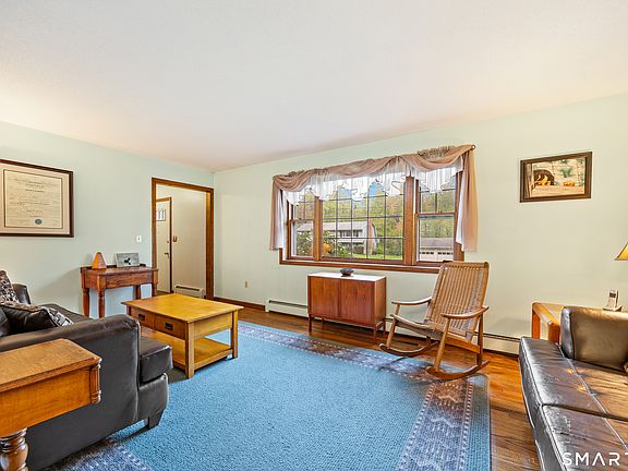 4th image of 375 Sycamore Lane