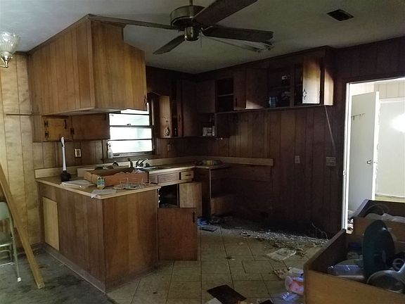 5th image of 275 Judson Dr