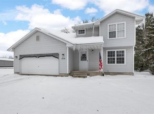 1505 Rock Island Dr, Ely, IA 52227