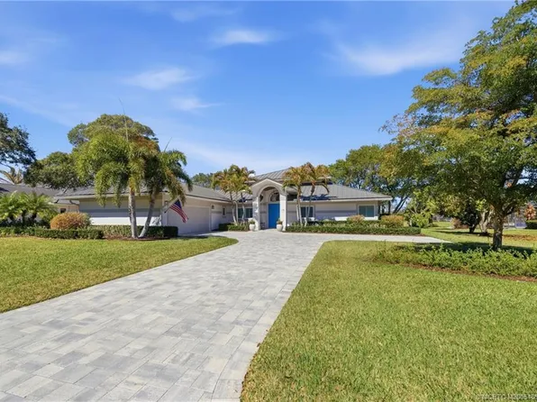 6385 SE Baltusrol Ter, Stuart, FL 34997