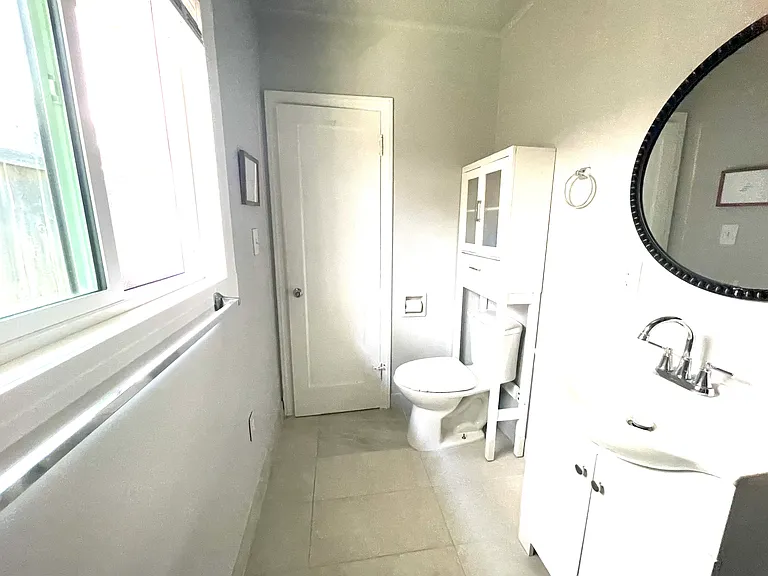 4038 Mississippi St — Photo 11