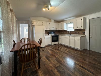 222 Planters Ln, Saint Stephen, SC, 29479