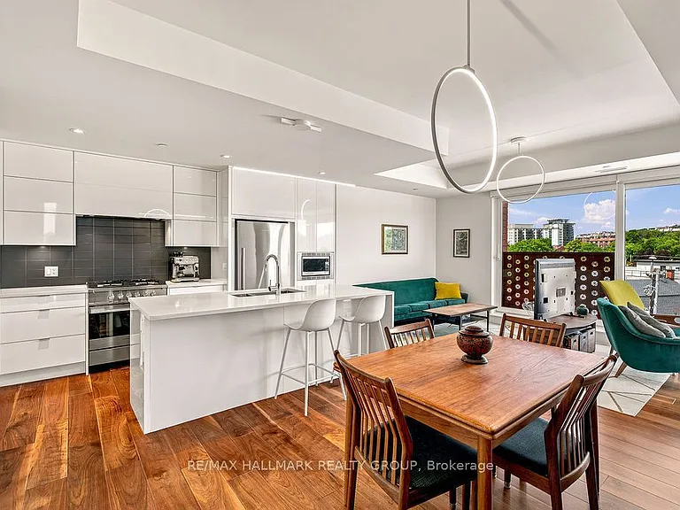 135 Barrette St #406 — Photo 15