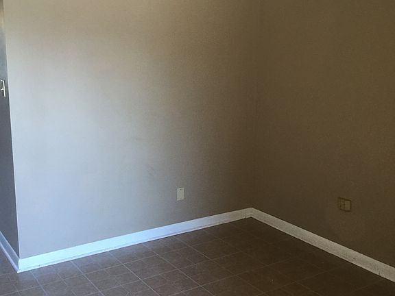 4th image of 732 S Lewis St APT 7