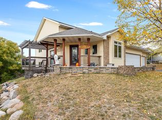 2210 Pepper Ridge Knl, Northfield, MN 55057