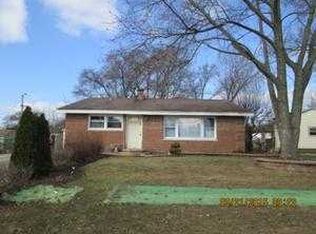 107 Amarillo Dr, Carpentersville, IL 60110