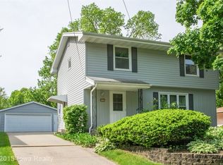 6408 Allison Ave, Windsor Heights, IA 50324