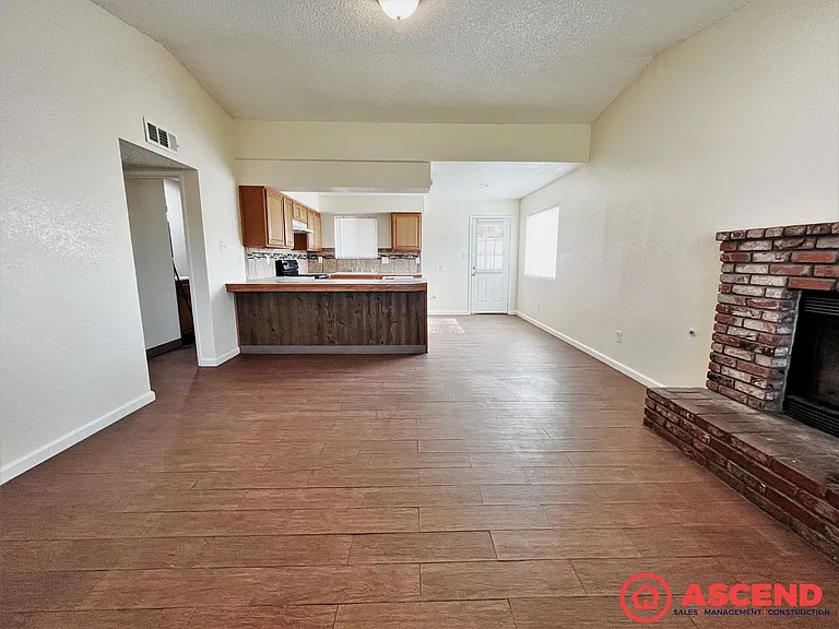 8516 Haupt Ave — Photo 2