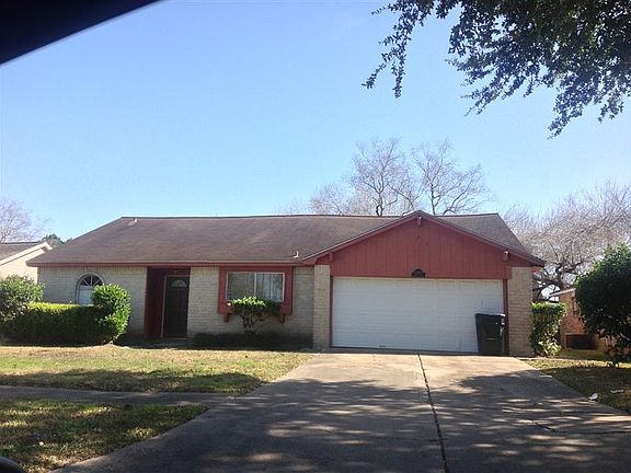 3rd image of 15931 Cardono Ln