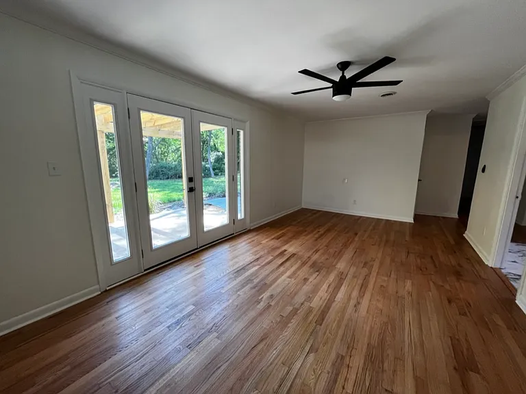 1066 College Station Rd — Photo 10