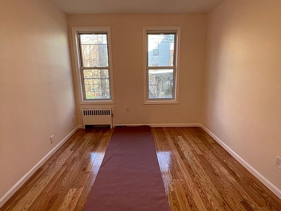 5th image of 180 Bay 25th St #1
