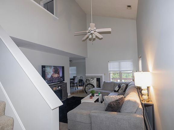 5th image of 3630 Walden Dr #3630 & 3632