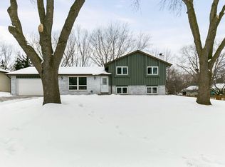 13904 James Ave S, Burnsville, MN 55337