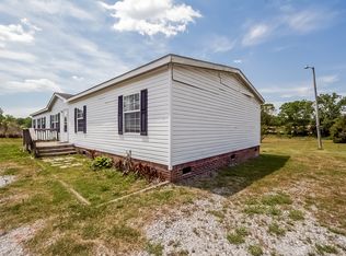 2525 Long Neck Dr, Iron Station, NC 28080