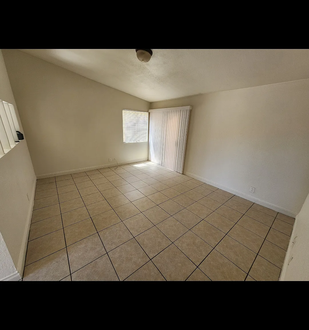 4 bed, 1118 sqft, $2,000 — Photo 2