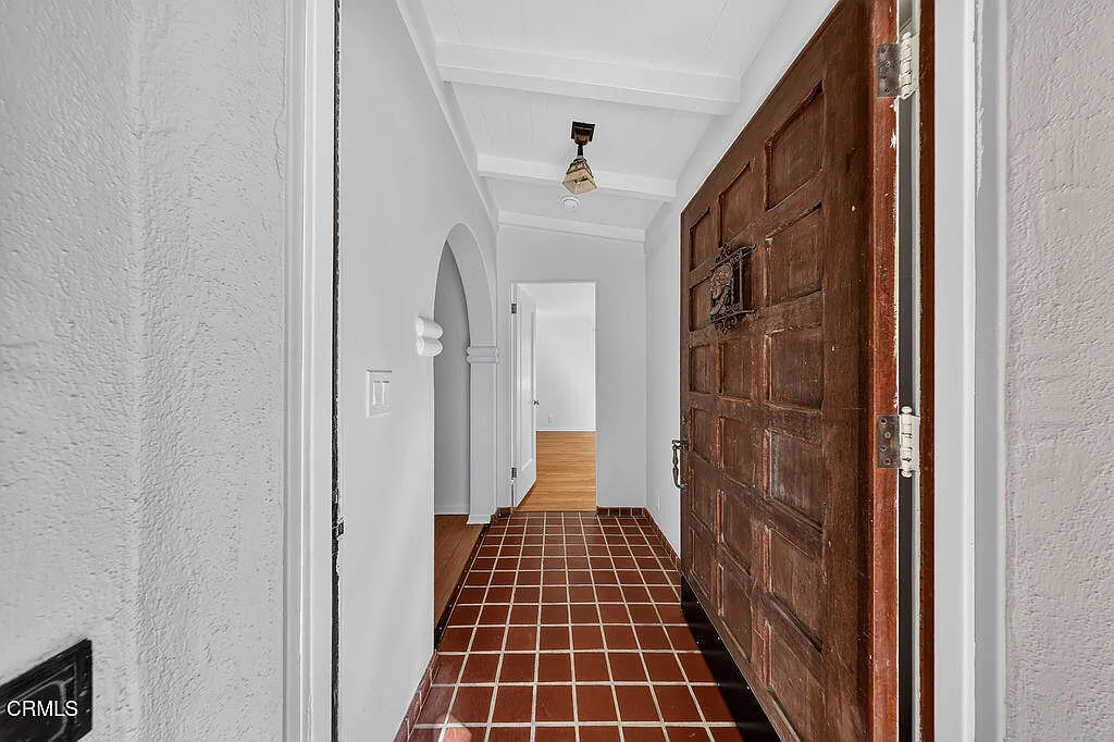 4 bed, 4.0 bath, 2193 sqft, $7,400 — Photo 4