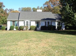 5801 Fairview Rd, Charlotte, NC 28209