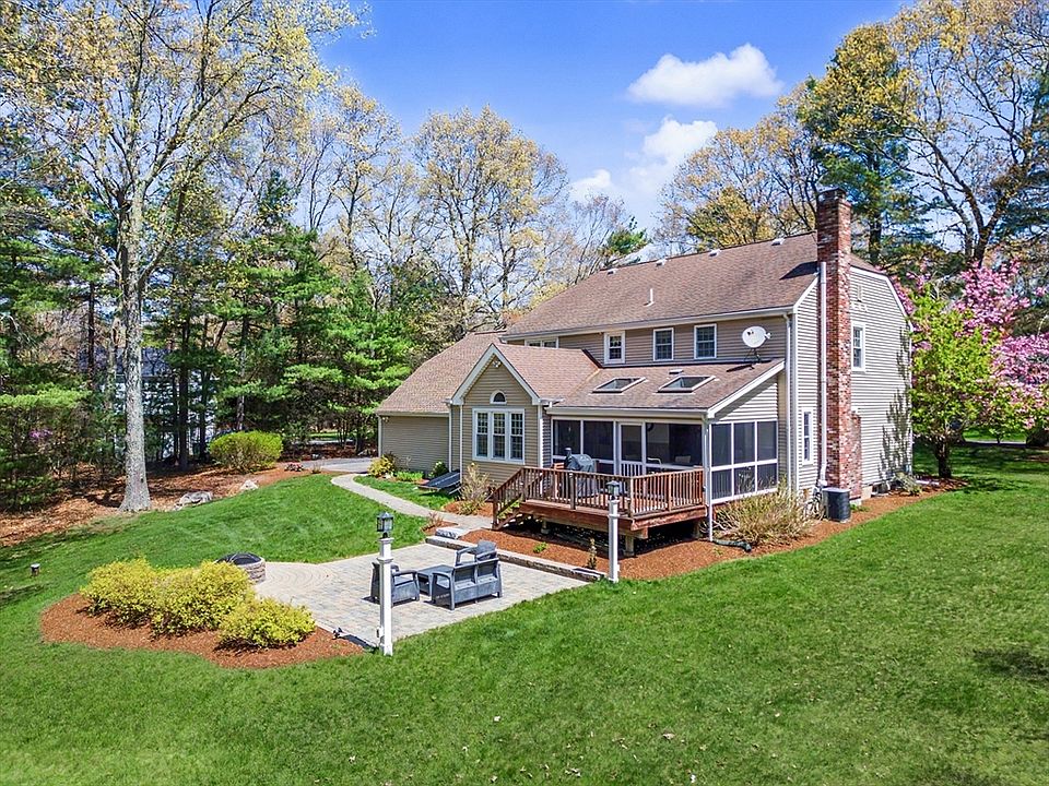 8 Pheasant Hill Rd, Hopkinton, MA 01748 | Zillow