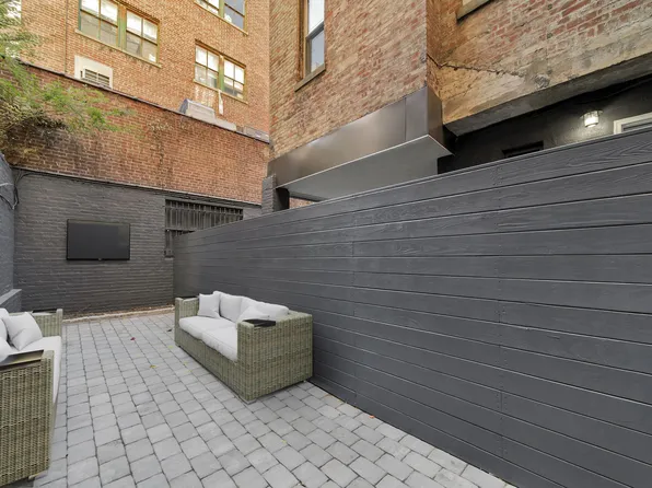 246 W 73rd St APT 1C, New York, NY 10023