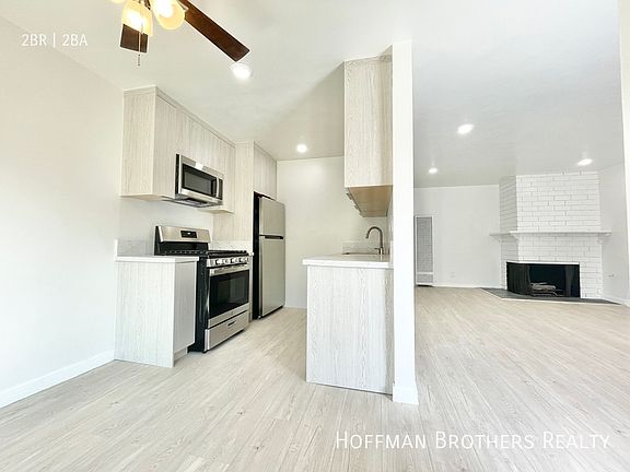 2nd image of 1017 Ocean Park Blvd #5A