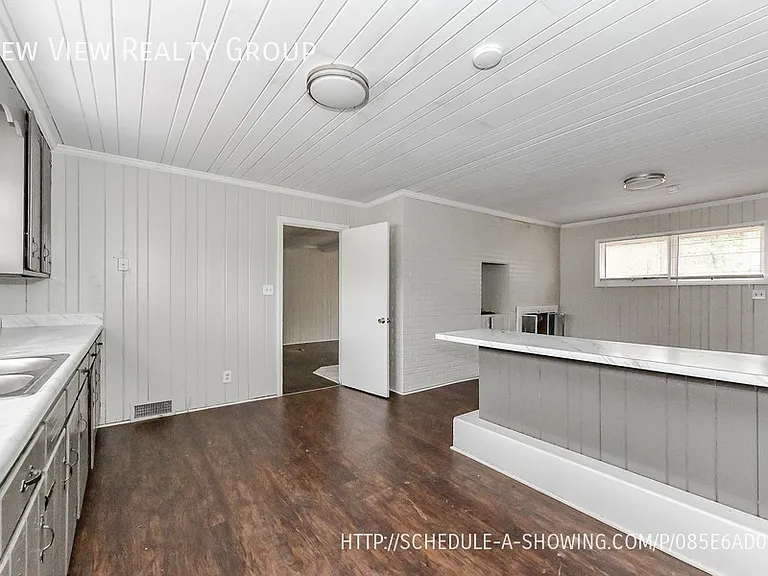 217 Bennett St — Photo 7