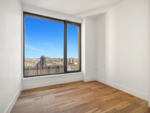 4th image of 20 Rockwell Pl #1417
