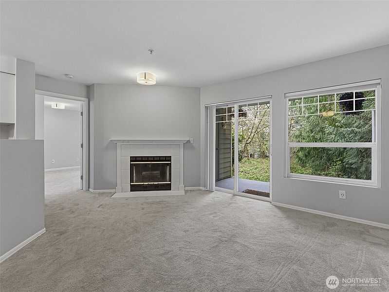 4th image of 18501 SE Newport Way #H136